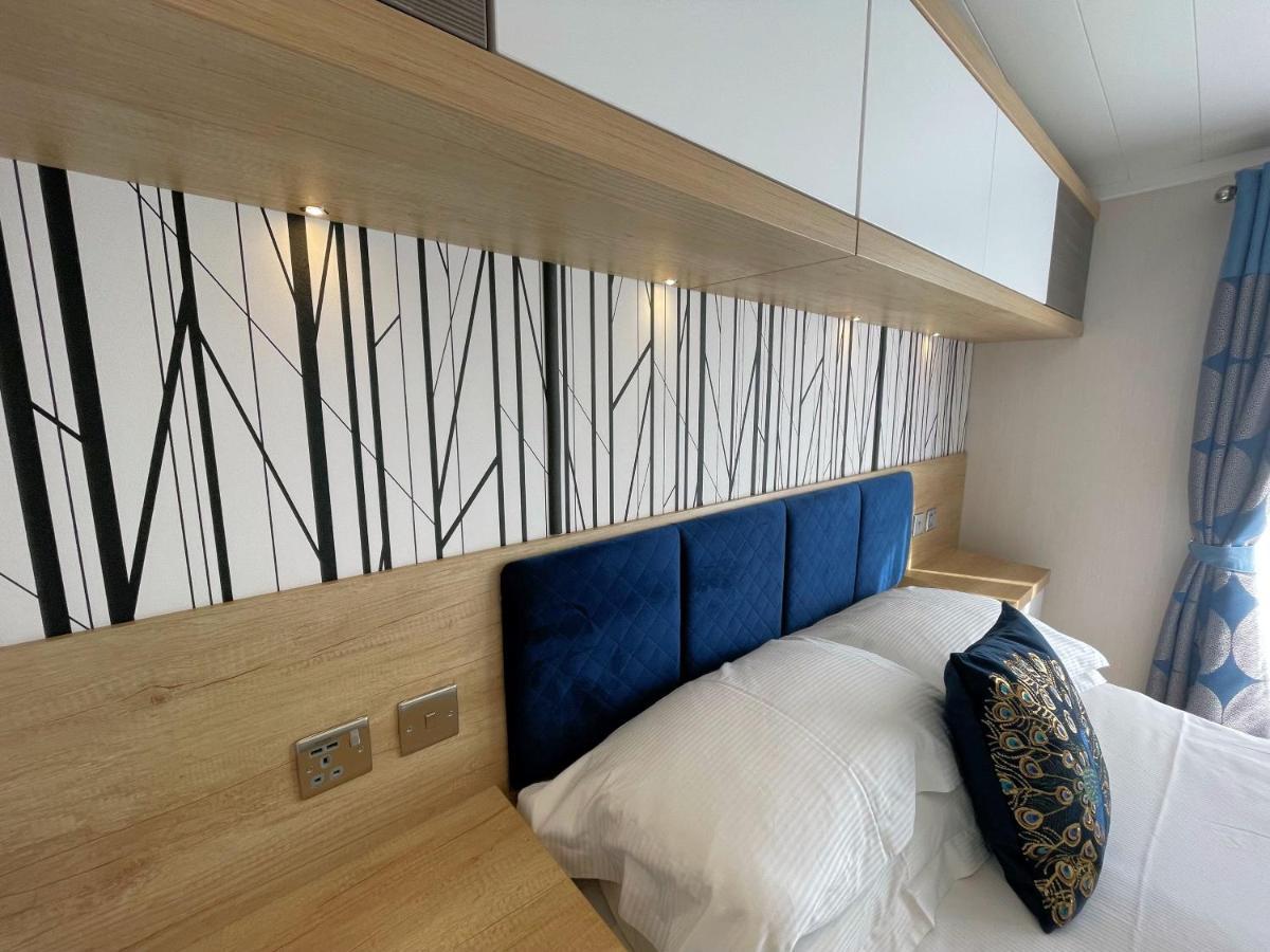 Luxury Lakeside Lodge With Htub Beautiful Views Annan Ngoại thất bức ảnh